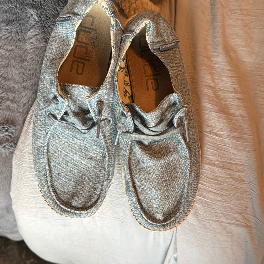 Women’s Hey Dude Shoes Blue Size 7